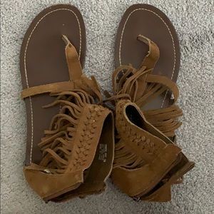 Minnetonka fringe sandals